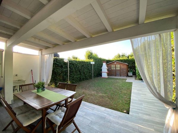 casa indipendente in vendita a Roma in zona Castel di Leva