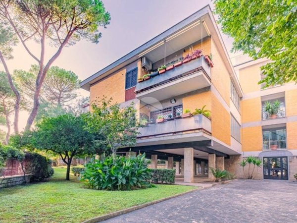 appartamento in vendita a Roma in zona Torrino