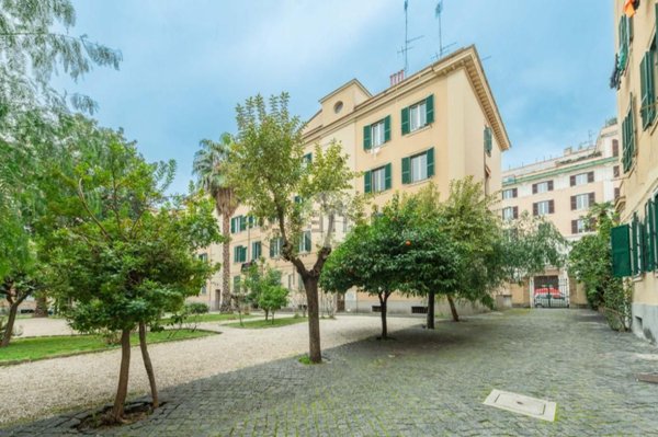appartamento in vendita a Roma in zona Centro Storico