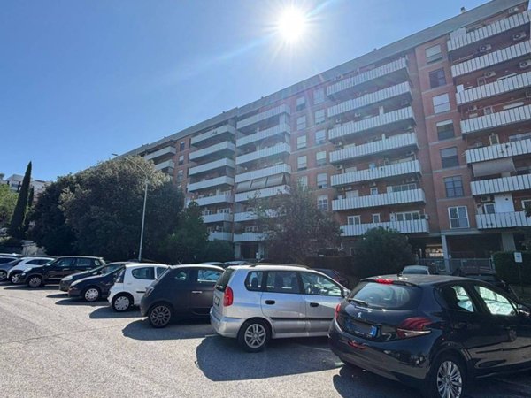 appartamento in vendita a Roma in zona Cinecittà