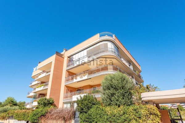 appartamento in vendita a Roma in zona Mezzocammino