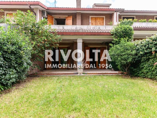 casa indipendente in vendita a Roma in zona Olgiata
