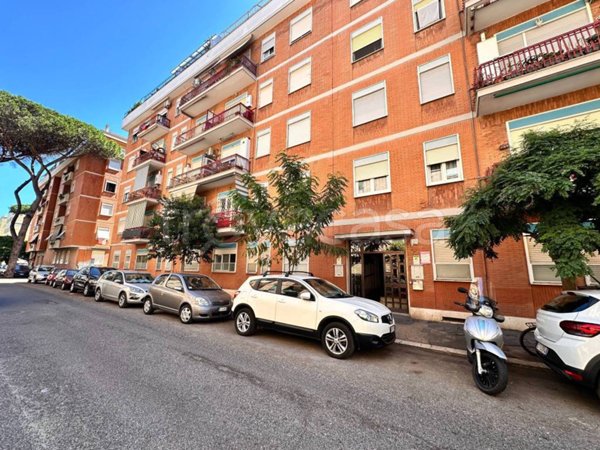 appartamento in vendita a Roma in zona Ostia
