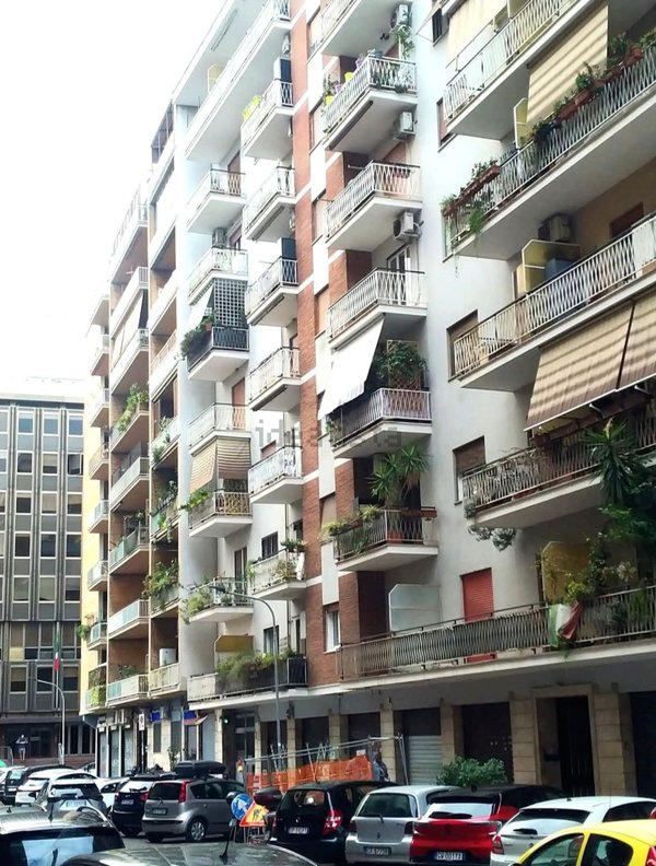 appartamento in vendita a Roma in zona Ostiense