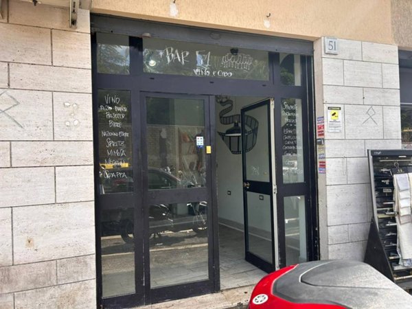 negozio in vendita a Roma in zona Gianicolense