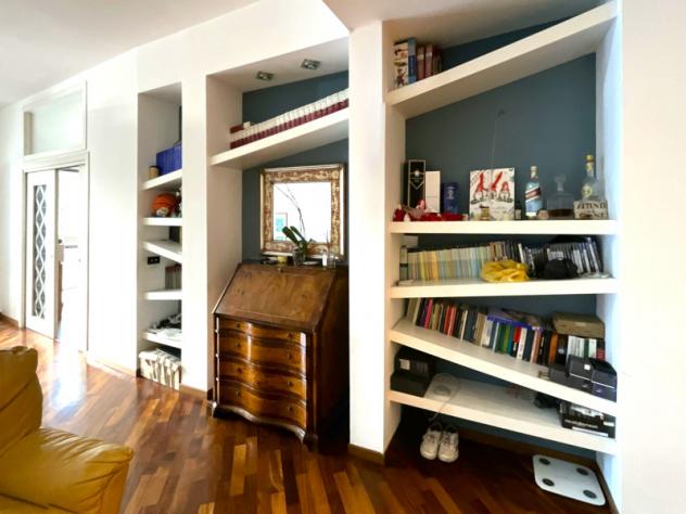 appartamento in vendita a Roma in zona Giuliano Dalmata