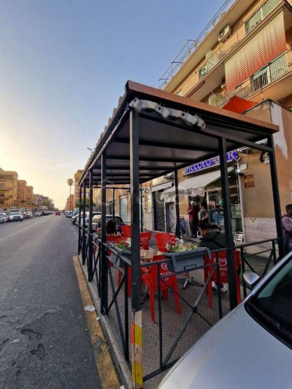 negozio in vendita a Roma in zona Prenestino-Centocelle