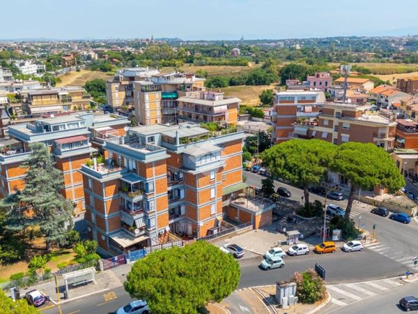 appartamento in vendita a Roma