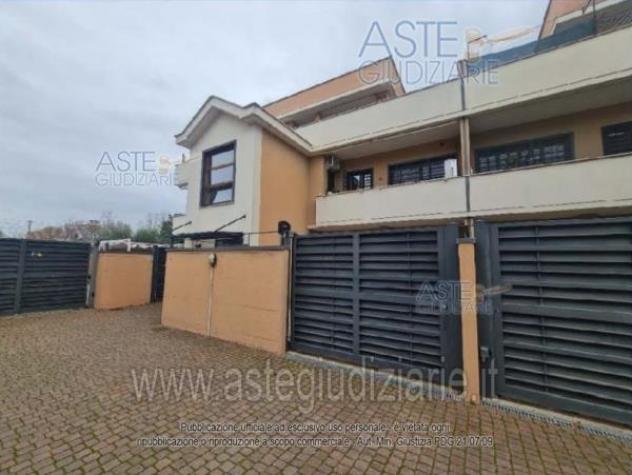 casa indipendente in vendita a Roma in zona Acilia