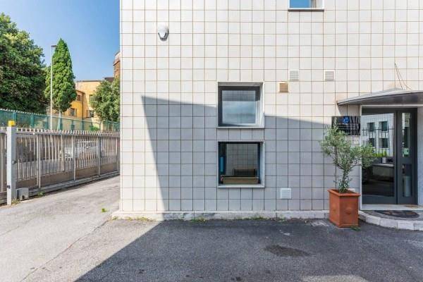 ufficio in vendita a Roma in zona Tor Sapienza