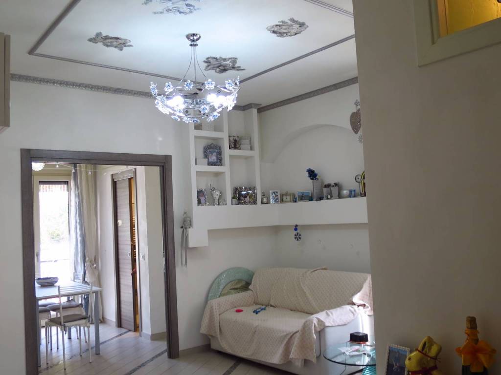 appartamento in vendita a Roma in zona Valle Muricana