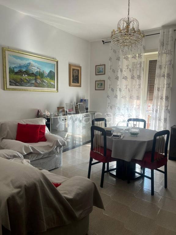 appartamento in vendita a Roma in zona Borghesiana