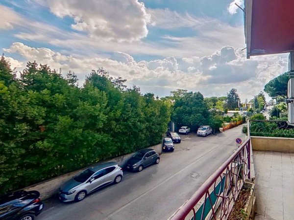 appartamento in vendita a Roma in zona Tuscolano