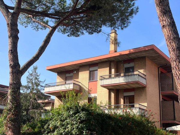 appartamento in vendita a Roma in zona Mostacciano