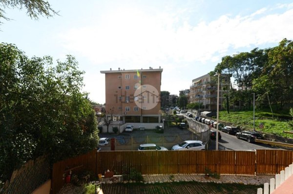 appartamento in vendita a Roma in zona Corviale