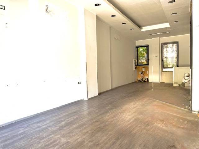 negozio in vendita a Roma in zona Della Vittoria