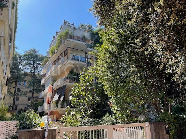 appartamento in vendita a Roma in zona Parioli