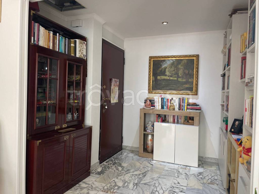 appartamento in vendita a Roma in zona Ostia
