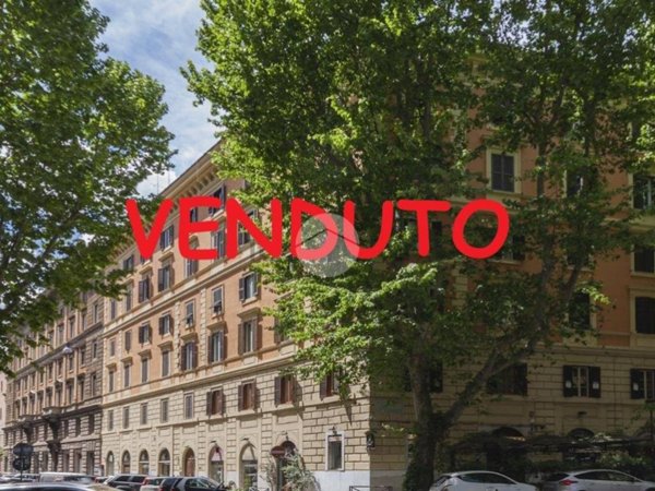 appartamento in vendita a Roma in zona Rione Monti/Campitelli