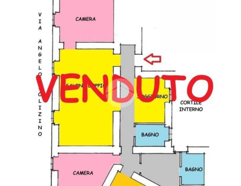 appartamento in vendita a Roma in zona Rione Monti/Campitelli