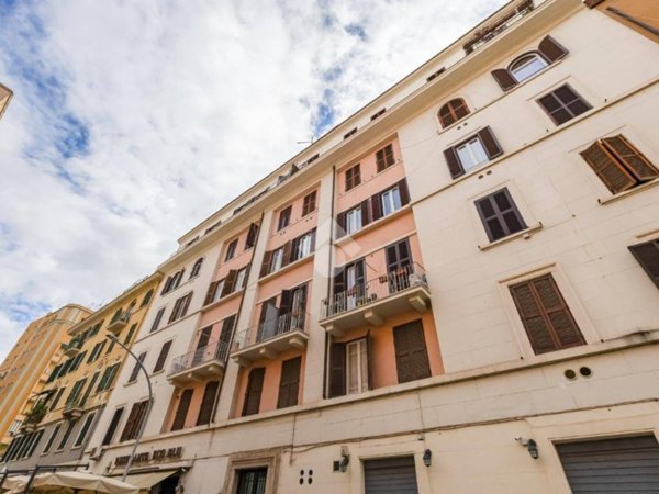 appartamento in vendita a Roma in zona Tuscolano