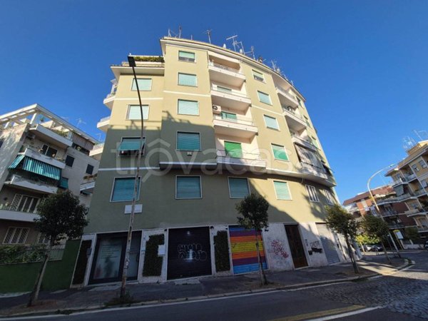appartamento in vendita a Roma in zona Gianicolense