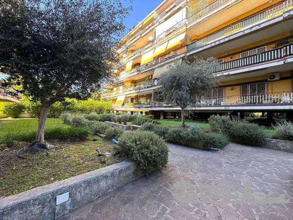 appartamento in vendita a Roma in zona Torrino