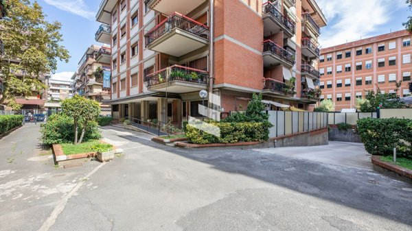 appartamento in vendita a Roma in zona Ostia