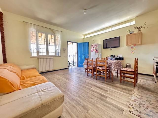appartamento in vendita a Roma in zona Acilia