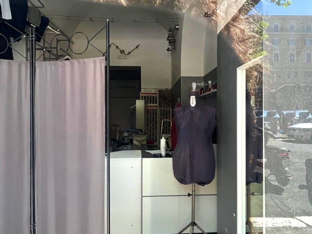 negozio in vendita a Roma in zona Ludovisi/Sallustiano