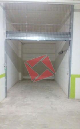 negozio in vendita a Roma in zona Finocchio