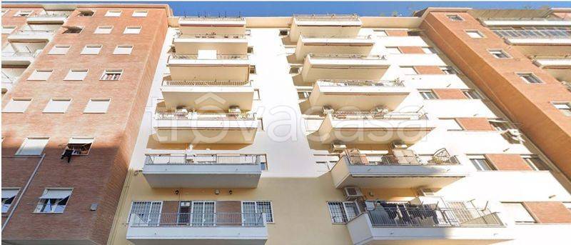 appartamento in vendita a Roma in zona Prenestino-Labicano