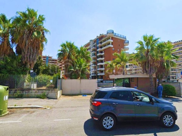 appartamento in vendita a Roma in zona Acilia