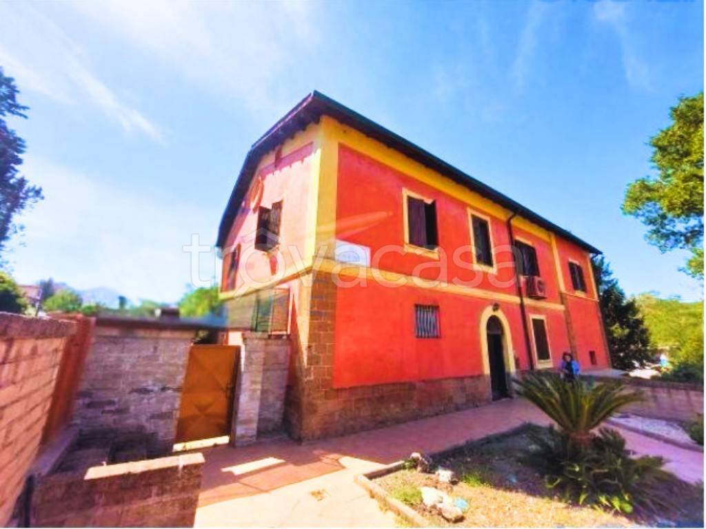 appartamento in vendita a Roma in zona Ostiense