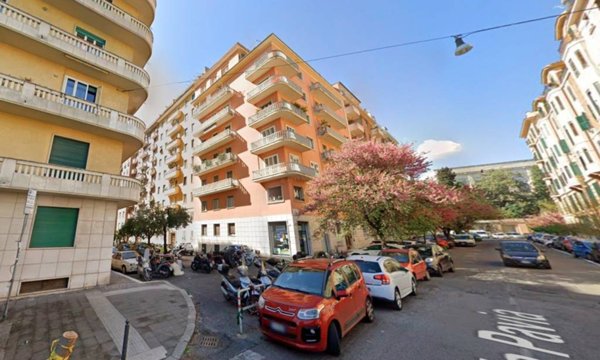 locale commerciale in vendita a Roma in zona Nomentano