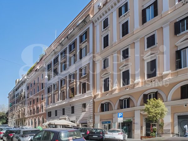 appartamento in vendita a Roma in zona Esquilino