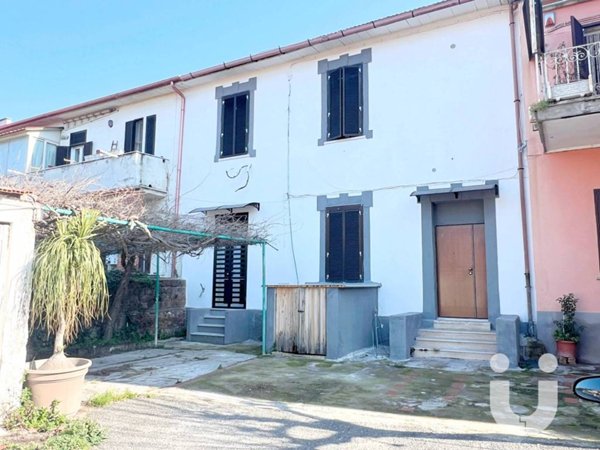 appartamento in vendita a Roma in zona Acilia