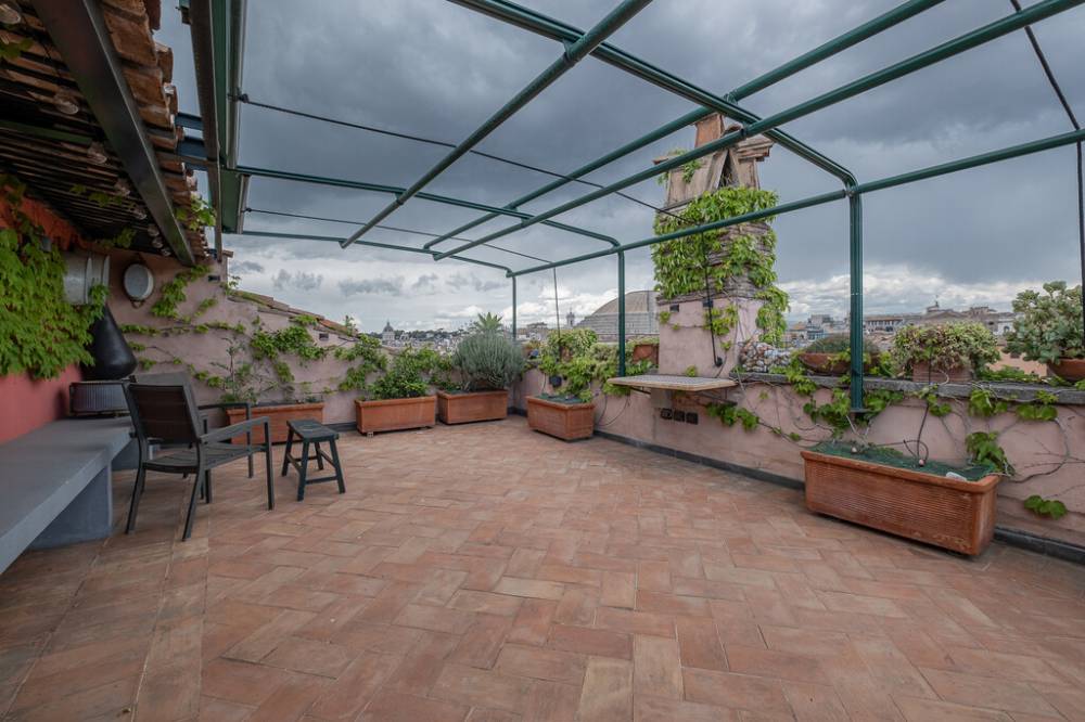 appartamento in vendita a Roma in zona Parione/Sant'Eustachio