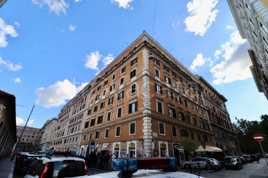 appartamento in vendita a Roma in zona Castro Pretorio
