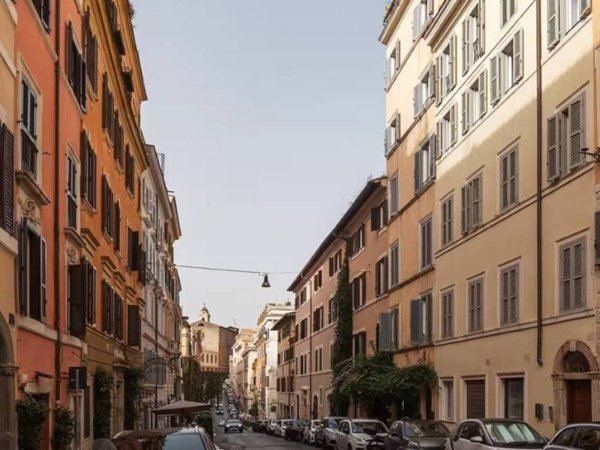appartamento in vendita a Roma in zona Rione Monti/Campitelli
