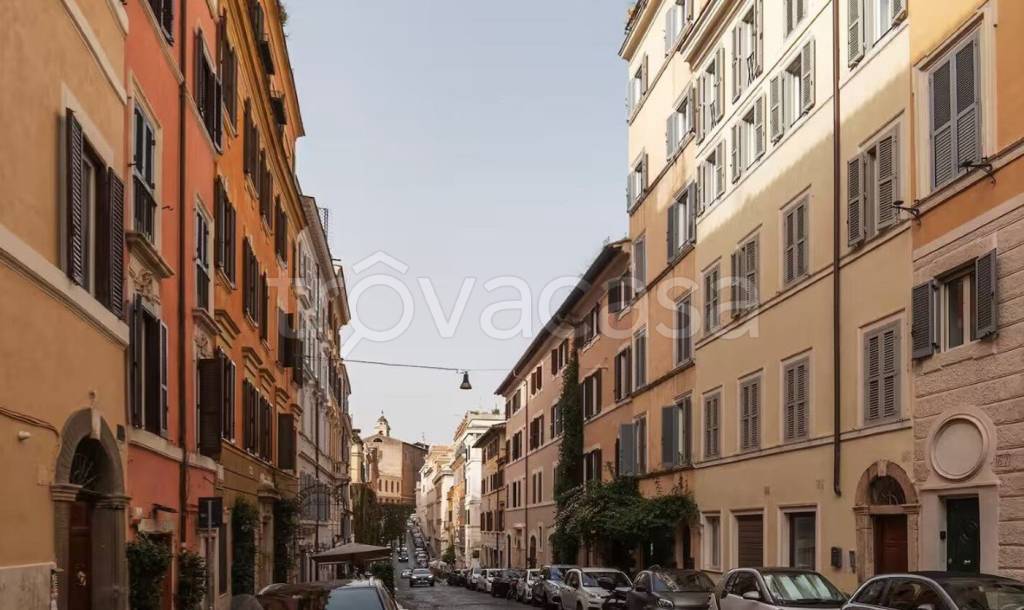 appartamento in vendita a Roma in zona Rione Monti/Campitelli
