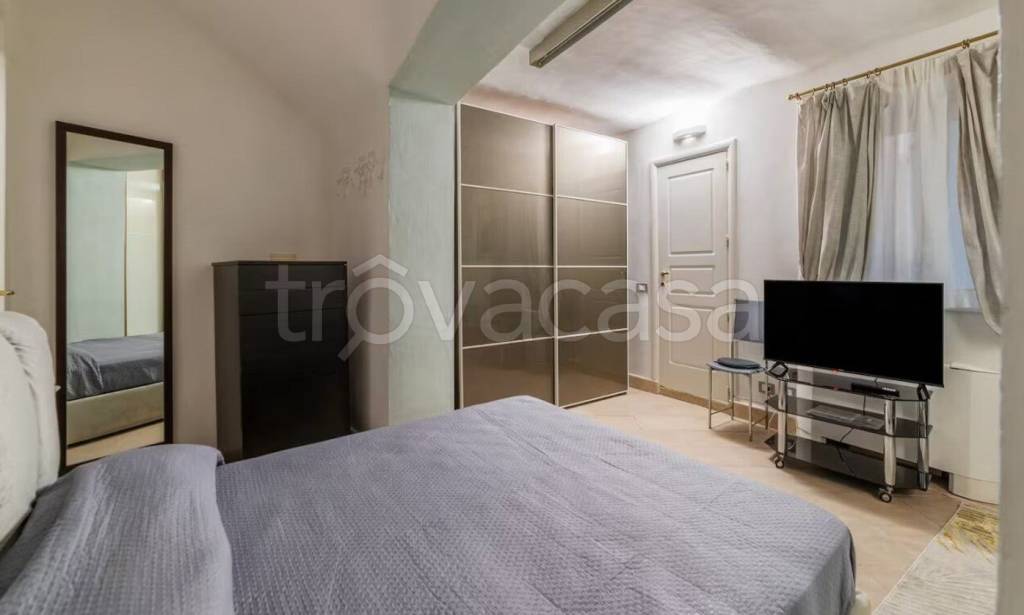 appartamento in vendita a Roma in zona Rione Monti/Campitelli