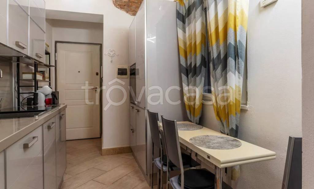 appartamento in vendita a Roma in zona Rione Monti/Campitelli
