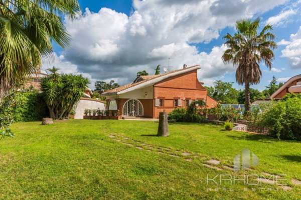 casa indipendente in vendita a Roma in zona Nomentano