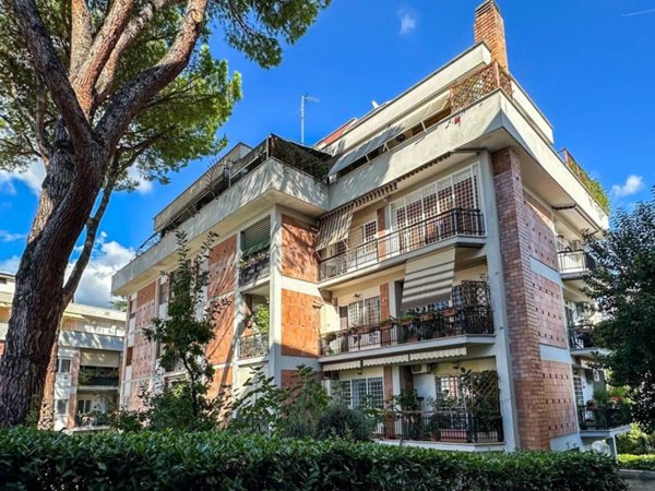 appartamento in vendita a Roma in zona Gianicolense