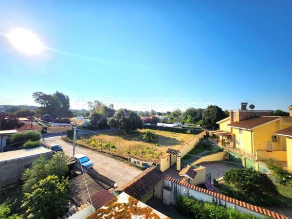 casa indipendente in vendita a Roma in zona Infernetto