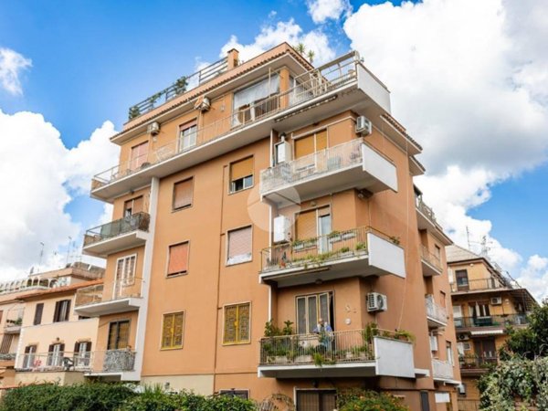 appartamento in vendita a Roma in zona Aurelio