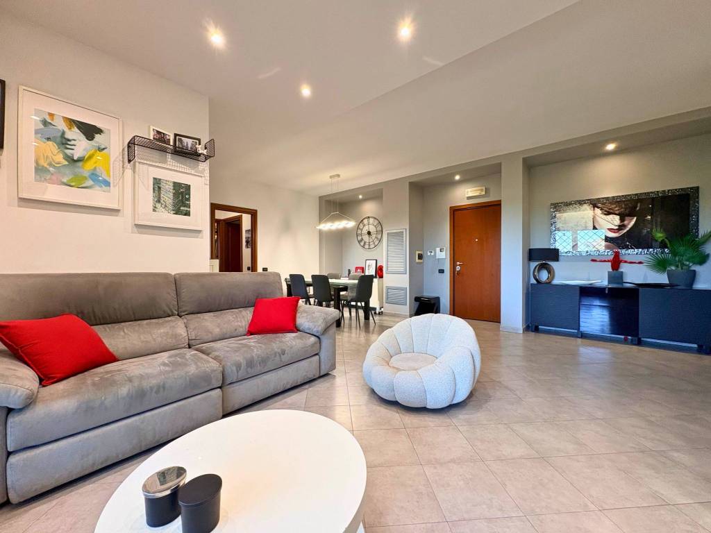 appartamento in vendita a Roma in zona Mezzocammino