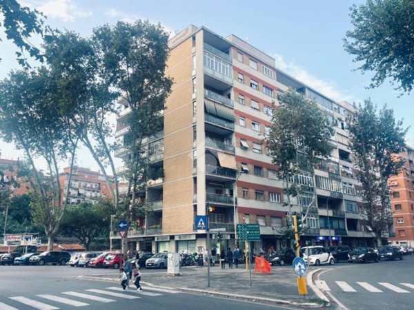 appartamento in vendita a Roma in zona Portuense