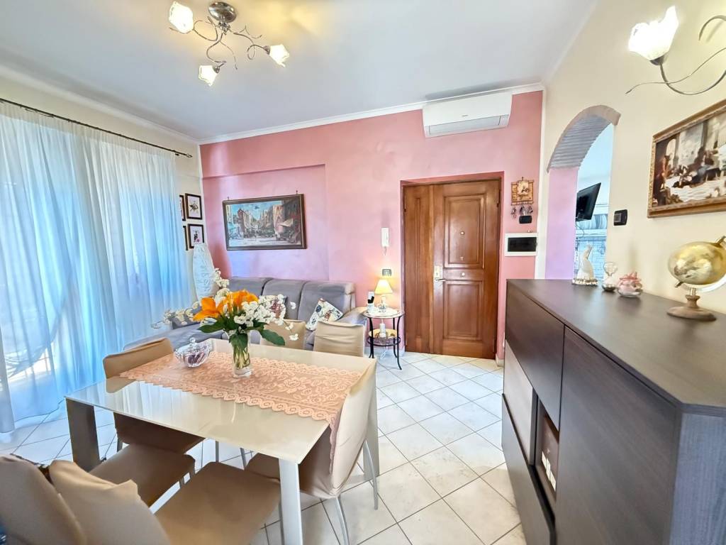 appartamento in vendita a Roma in zona Alessandrino